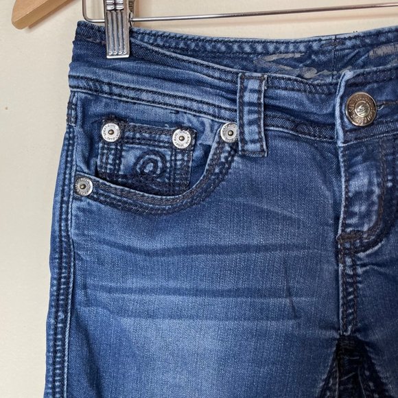 Seven7 Womens Low Cut Boot Cut Long Denim Shorts Size 2 - Picture 3 of 12